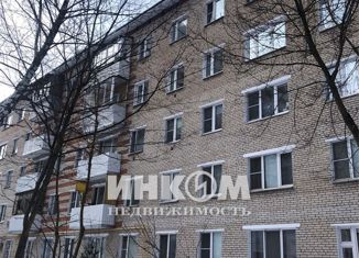 Продам трехкомнатную квартиру, 52 м2, дачный посёлок Кокошкино, улица Дзержинского, 5