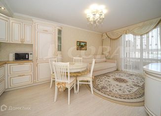 Двухкомнатная квартира на продажу, 61.6 м2, Тюмень, улица Александра Протозанова, 12к1
