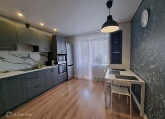 Продам 2-комнатную квартиру, 60 м2, Ярославль, Чернопрудная улица, 37, район Сокол