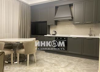 Продам 2-ком. квартиру, 90 м2, Москва, Мосфильмовская улица, 88к2с6, метро Раменки