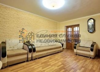 Сдается 2-ком. квартира, 70 м2, Уфа, улица Цюрупы, 156/1, Советский район