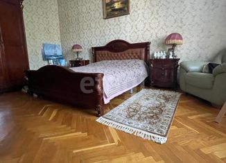 Продам четырехкомнатную квартиру, 139.8 м2, Севастополь, Большая Морская улица, 4, Ленинский район