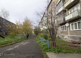 Продажа 2-комнатной квартиры, 41.8 м2, Свердловская область, улица Карла Маркса, 9