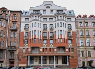 Продам четырехкомнатную квартиру, 200 м2, Санкт-Петербург, 2-я линия Васильевского острова, 27, метро Василеостровская