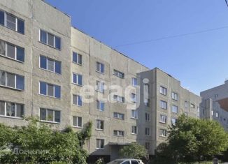 Продажа двухкомнатной квартиры, 63 м2, Тюмень, улица Демьяна Бедного, 104