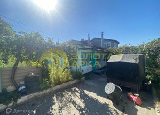 Продаю 3-ком. квартиру, 53.8 м2, Темрюк, улица Ленина, 16А