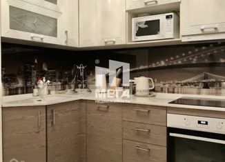 Продажа 2-ком. квартиры, 76.5 м2, Санкт-Петербург, Пионерская улица, 9/17, метро Чкаловская