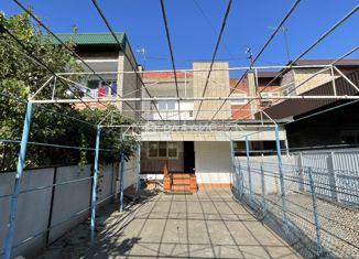 Продается дом, 95 м2, Адыгейск, Коммунистическая улица