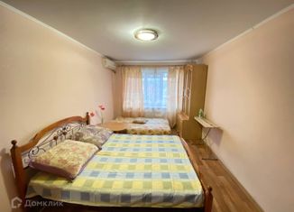 Продам 1-комнатную квартиру, 33.3 м2, Артём, Ульяновская улица, 5/2