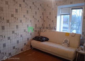 Продам 1-комнатную квартиру, 36 м2, Волгоград, улица Голубятникова, 9, Советский район