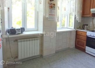 Продам 3-комнатную квартиру, 45 м2, Ростов-на-Дону, улица Ярослава Галана, 6, Октябрьский район