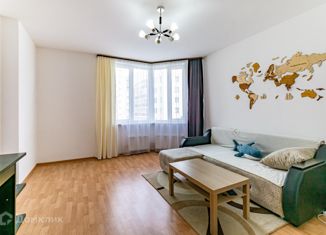 Продажа трехкомнатной квартиры, 80 м2, Екатеринбург, метро Геологическая, улица Евгения Савкова, 11