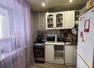 Продажа однокомнатной квартиры, 32.3 м2, Елабуга, улица Гассара