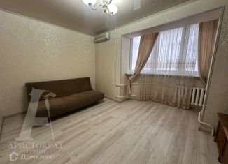 Продам двухкомнатную квартиру, 60 м2, Ставропольский край, проспект 40 лет Октября, 53А