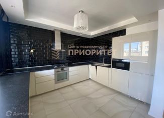 Продажа четырехкомнатной квартиры, 135.4 м2, Якутск, улица Красноярова, 1