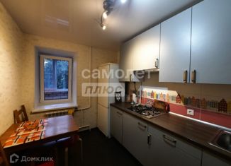 Продажа 3-ком. квартиры, 57 м2, Ярославская область, Октябрьская улица, 27