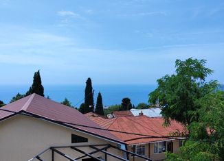 Продам 3-ком. квартиру, 98.4 м2, Алупка, улица имени Братьев Говыриных, 7