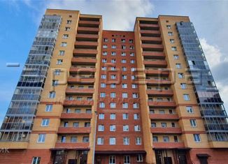 Продаю 2-ком. квартиру, 57.2 м2, Красноярск, Центральный район, улица Мужества, 12