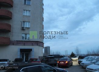 Продается 2-ком. квартира, 62.5 м2, Уфа, Зеленогорская улица, 13, Октябрьский район