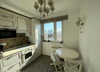 Продажа 2-ком. квартиры, 50.6 м2, Москва, Хорошёвское шоссе, 11, метро Беговая