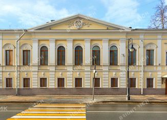 Сдам в аренду офис, 1138 м2, Москва, улица Спиридоновка, 9, улица Спиридоновка