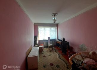 Продается двухкомнатная квартира, 67 м2, село Октябрьское, улица Маяковского, 90