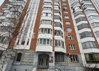 Продаю 3-ком. квартиру, 78.5 м2, Москва, улица Маршала Савицкого, 6к2, улица Маршала Савицкого