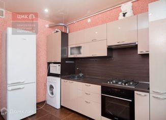 Продам 2-ком. квартиру, 60 м2, Рязань, Большая улица, 104