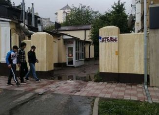 Продаю 2-комнатную квартиру, 52 м2, Ставрополь, улица Пушкина, 5, микрорайон № 2