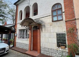 Продажа 4-комнатной квартиры, 111 м2, Симферополь, улица Спера, 21, Железнодорожный район