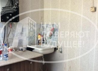 Продаю двухкомнатную квартиру, 42.2 м2, поселок Углеуральский, 2-я Коммунистическая улица, 81