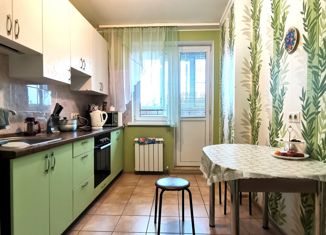 Продам 2-ком. квартиру, 51 м2, Москва, улица Барышевская Роща, 26