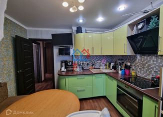 Продажа 2-ком. квартиры, 52 м2, Тобольск, 15-й микрорайон, 34