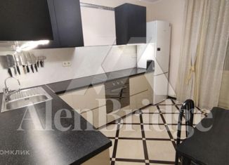 Продаю двухкомнатную квартиру, 60 м2, Мурино, проспект Авиаторов Балтики, 7, ЖК Виктория