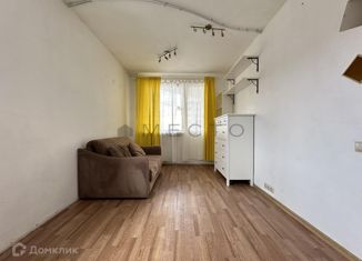 Продаю 2-комнатную квартиру, 56 м2, Москва, улица Академика Глушко, 4/18, улица Академика Глушко