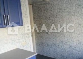 Трехкомнатная квартира на продажу, 54 м2, Тобольск, микрорайон Менделеево, 8