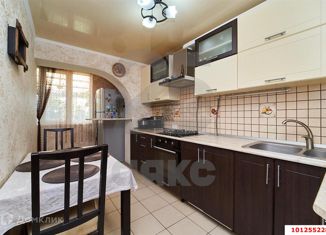 Продаю трехкомнатную квартиру, 90 м2, посёлок Победитель, Кубанская улица, 21