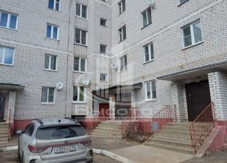 Продаю 2-ком. квартиру, 50 м2, Жуков, Первомайская улица, 7