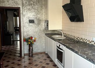 2-комнатная квартира на продажу, 51.4 м2, посёлок Российский, улица Ратной Славы, 56