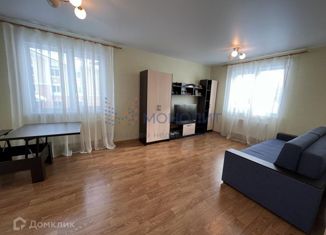 Продается двухкомнатная квартира, 61.2 м2, деревня Куюки, ЖК Светлый, 6-й квартал, 32