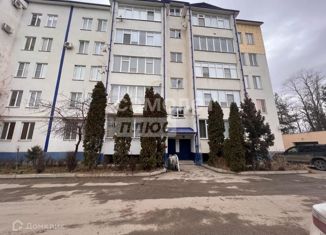 Продается 2-ком. квартира, 123 м2, Нальчик, улица Киримова, 144