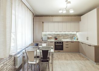 Продам 5-ком. квартиру, 166.2 м2, деревня Марфино, улица Панкратова, 4