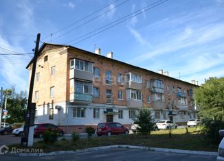 Продается 3-ком. квартира, 55.6 м2, Артём, улица Фрунзе, 40