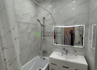 Продается 3-ком. квартира, 80 м2, Киров, Преображенская улица, 60