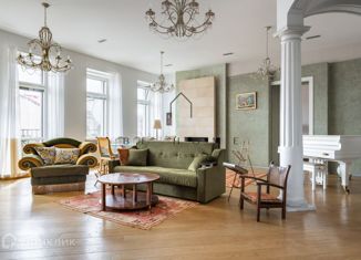 Сдам 5-ком. квартиру, 224 м2, Санкт-Петербург, улица Рылеева, 20/51, улица Рылеева