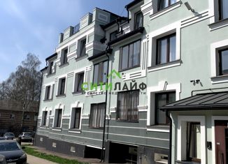 Продается многокомнатная квартира, 110.9 м2, Боровск, улица Ленина, 60