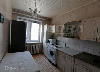 Продаю 3-комнатную квартиру, 64.3 м2, Тюменская область, 7-й микрорайон, 26