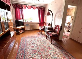 Продается 2-ком. квартира, 43.2 м2, Мурманск, Приморская улица, 1