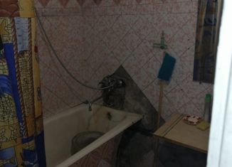 Продажа 4-комнатной квартиры, 67 м2, Георгиевск, улица Калинина