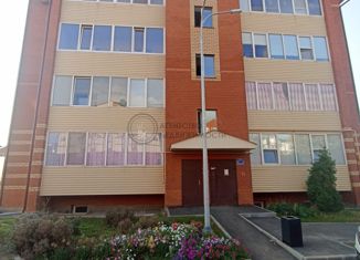 Продам 2-ком. квартиру, 68 м2, Татарстан, Комсомольская улица, 10А